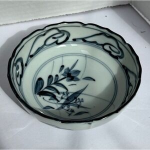 Vtg Hand Painted Blue & White Chineese Lotus‎ And Clouds Design Porcelain Bowl